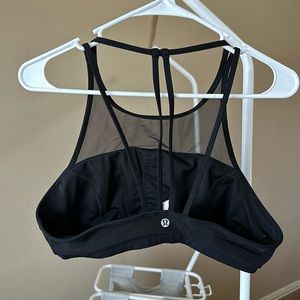 Lululemon Sports Bra | Cross Back | Mesh